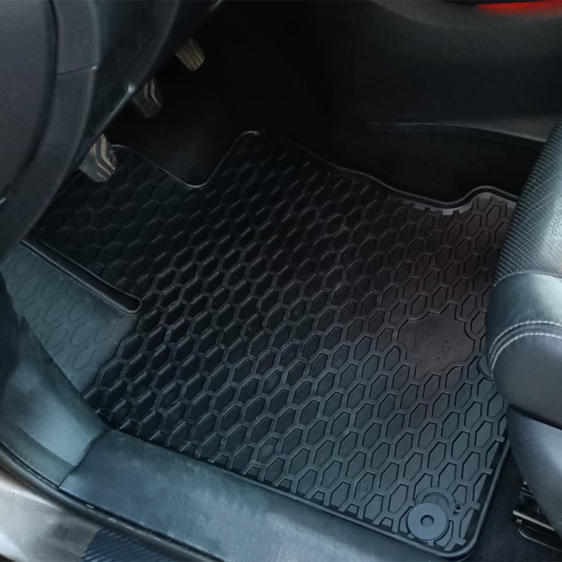 Set Covorase Auto Cauciuc Umbrella Pentru Suzuki Vitara Iv (Inclusiv Hybrid) (2015-)