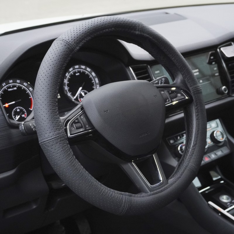 Husa Volan Piele Naturala Perforata Negru 39-41 Cm