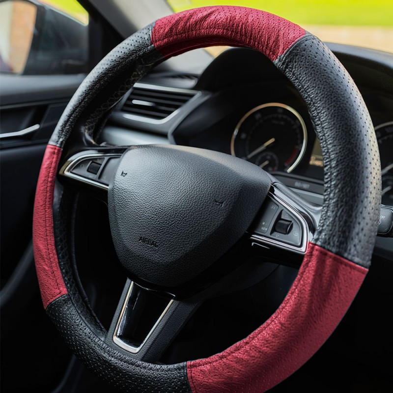 Husa Volan Piele Naturala Perforata Rosu 37-39 Cm Mega Drive